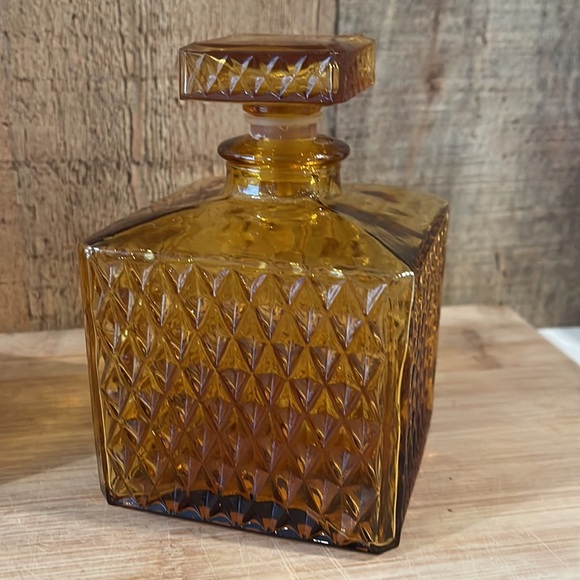 Vintage Mid-Century TILSO Japan Amber Glass Liquor Decanter Set. - Picture 2 of 8